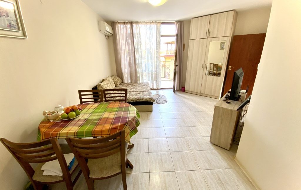 Apartament aproape de plaja, cu 2 camere, in complexul Siana-Sveti Vlas (14)