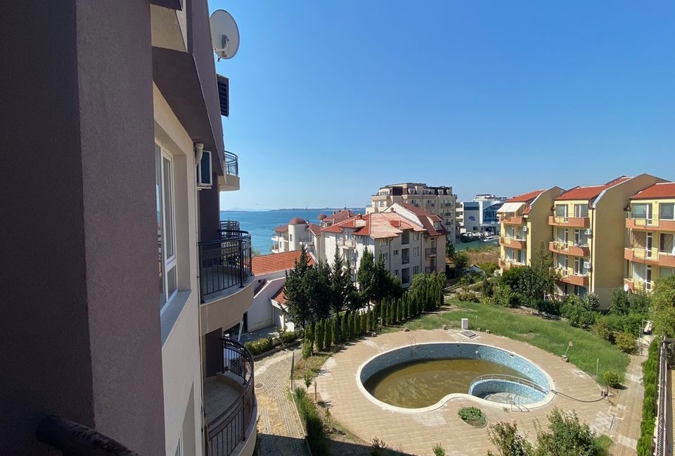 Apartament cu 2 camere la doar 50m distanta de plaja, nemobilat, in Sveti Vlas (27)