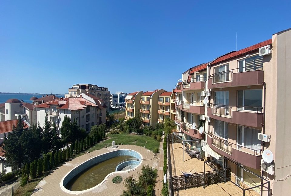 Apartament cu 2 camere la doar 50m distanta de plaja, nemobilat, in Sveti Vlas (29)