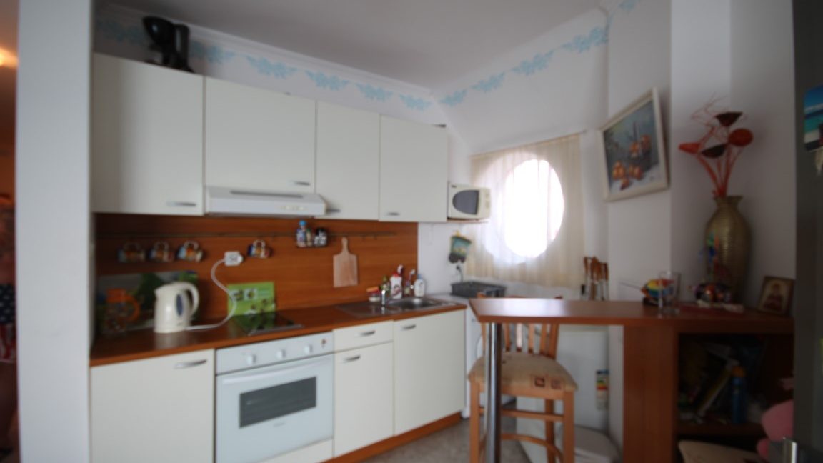 Apartament cu 3 camere pe linia intai de plaja in Sveti Vlas- Bulgaria (11)