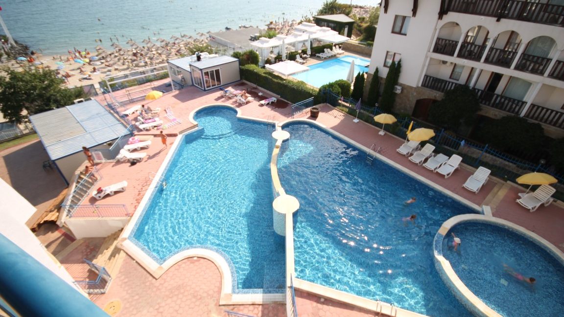 Apartament cu 3 camere pe linia intai de plaja in Sveti Vlas- Bulgaria (16)