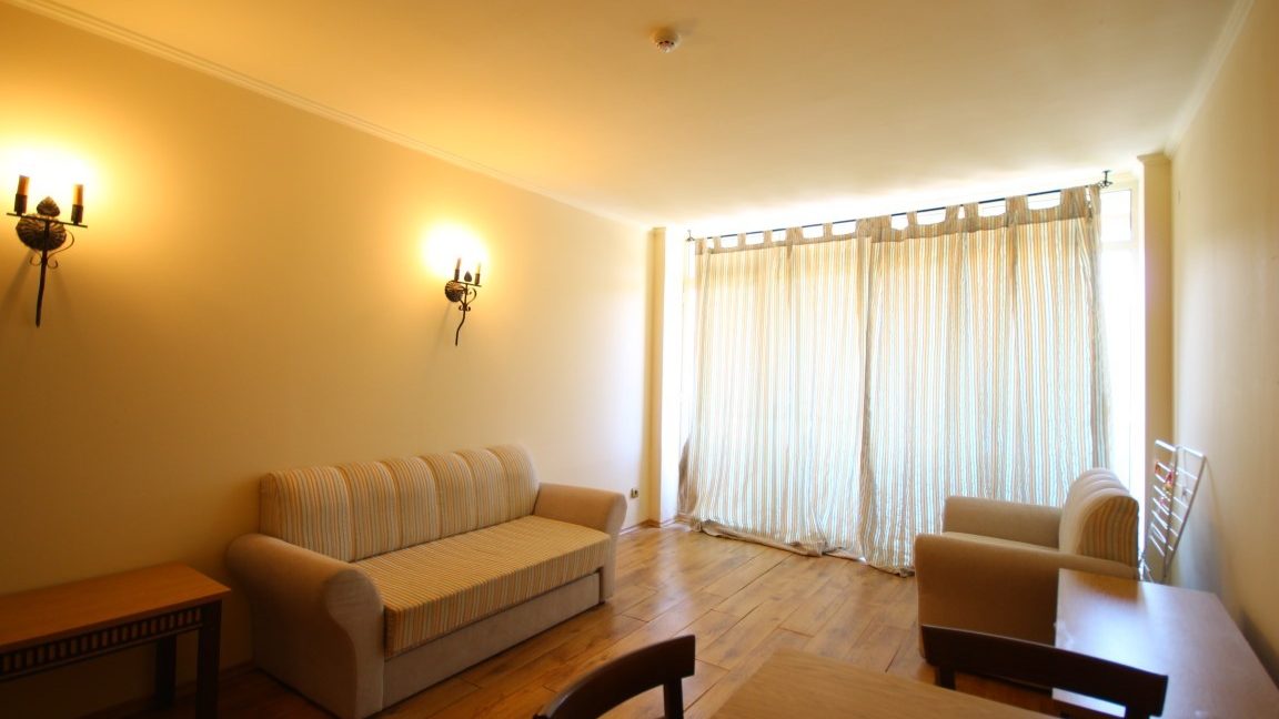 Apartament cu 2 camere, frumos mobilat in complexul Atrium- Elenite, Bulgaria (1)