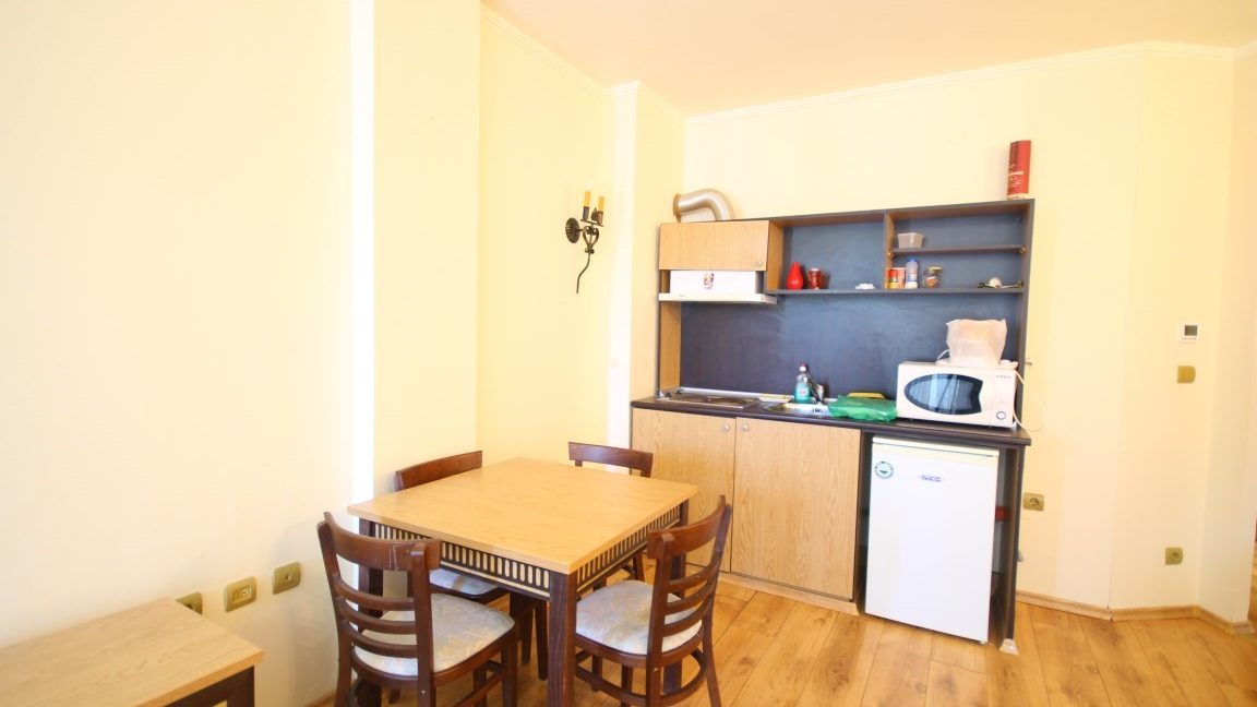 Apartament cu 2 camere, frumos mobilat in complexul Atrium- Elenite, Bulgaria (15)