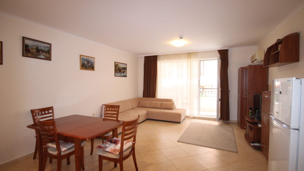 Apartament cu 2 camere, frumos mobilate in complexul Casa Del Mar, Sveti Vlas (32)