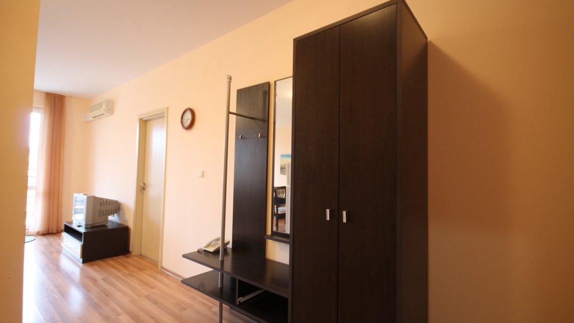 Apartament cu 2 camere la Marea Neagra, in complexul Aquamarine, Nisipurile de Aur (17)