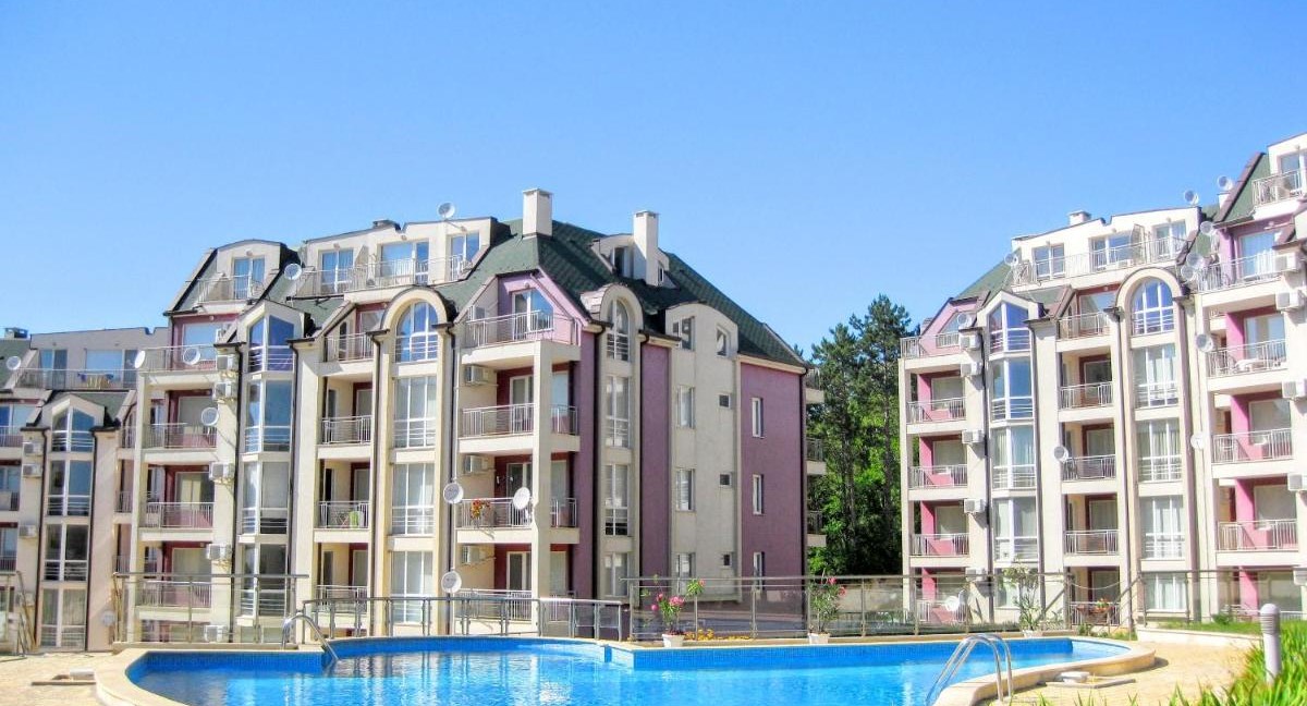 Apartament cu 3 camere, la 500m distanta de plaja, in complexul Kavarna Hills-Kavarna, Bulgaria