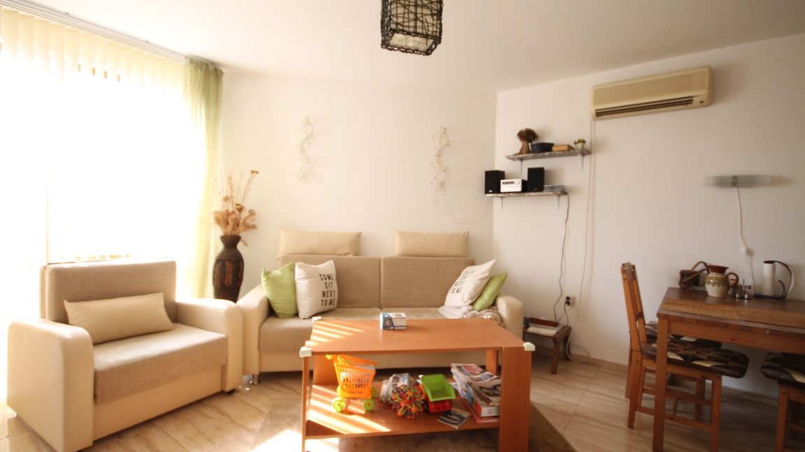 Apartament cu 2 camere, frumos mobilat, in complexul Compass, statiunea Sveti Vlas (1)
