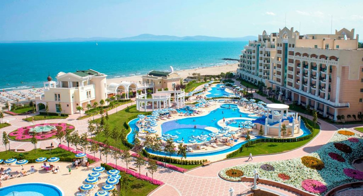 Apartament de 2 camere, cu vedere la mare in complexul Sunset Resort Pomorie Bulgaria