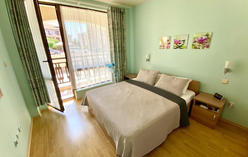 Apartament confortabil, mobilat, cu 2 camere, în complexul Panorama Bay 1, Sveti Vlas (2)