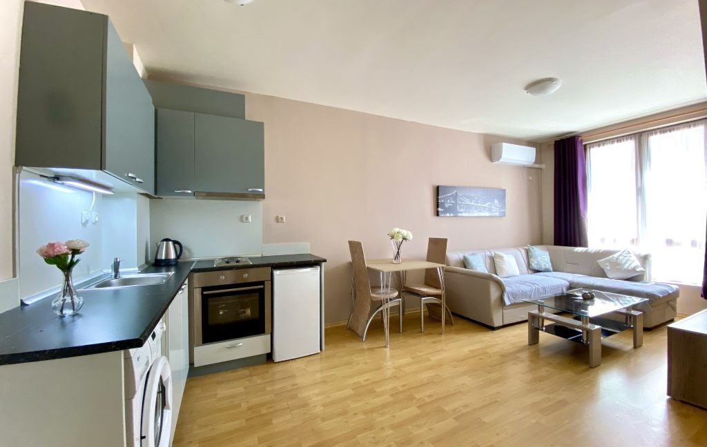 Apartament confortabil, mobilat, cu 2 camere, în complexul Panorama Bay 1, Sveti Vlas (27)