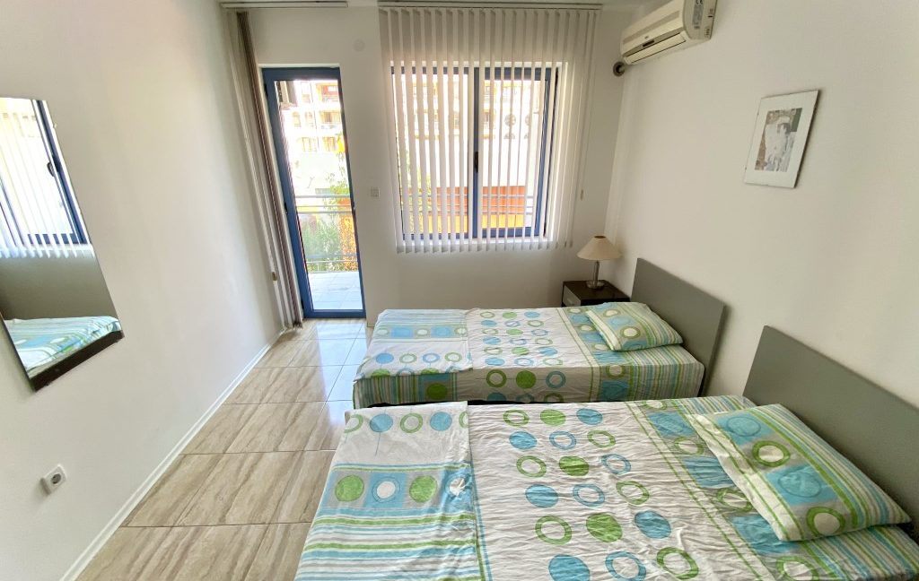 Apartament confortabil, mobilat, cu 3 camere, in complexul Lona, Sunny Beach (16)
