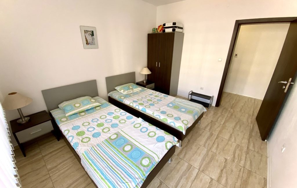 Apartament confortabil, mobilat, cu 3 camere, in complexul Lona, Sunny Beach (17)