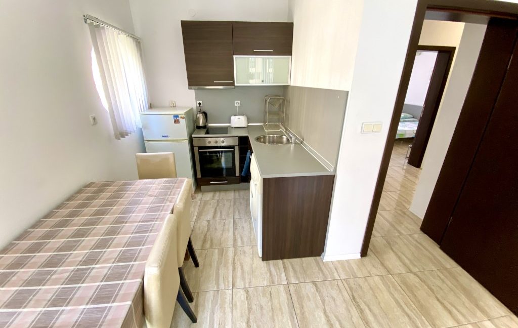 Apartament confortabil, mobilat, cu 3 camere, in complexul Lona, Sunny Beach (35)
