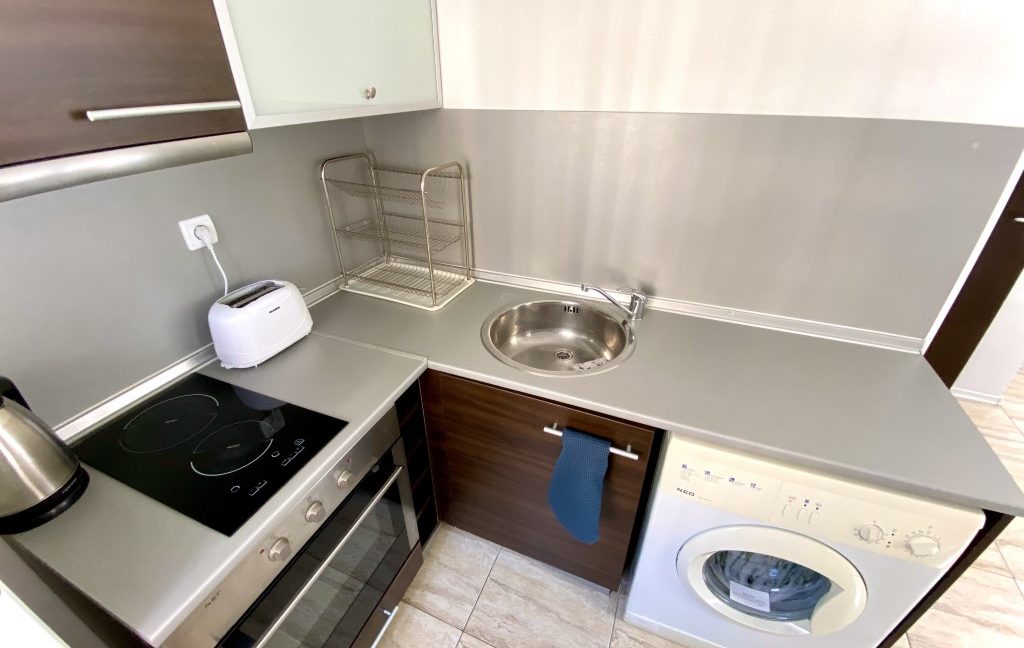Apartament confortabil, mobilat, cu 3 camere, in complexul Lona, Sunny Beach (38)