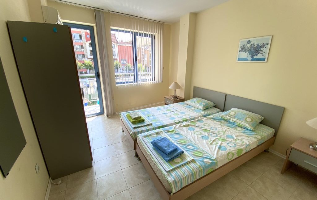 Apartament confortabil, mobilat, cu trei camere, în complexul Lona, Sunny Beach (16)