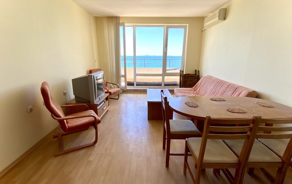 Apartament cu trei camere cu vedere magnifică la mare în complexul Privilege Fort Beach, Elenite (14)