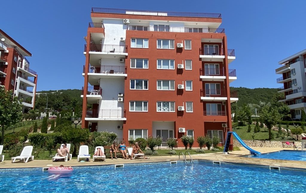Apartament mobilat cu 2 camere cu vedere la mare in complexul Panorama Fort Beach, Sveti Vlas (29)