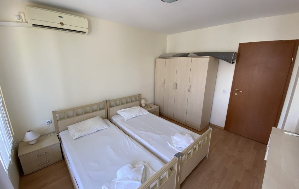 Apartament mobilat cu 2 camere cu vedere la mare in complexul Panorama Fort Beach, Sveti Vlas (9)