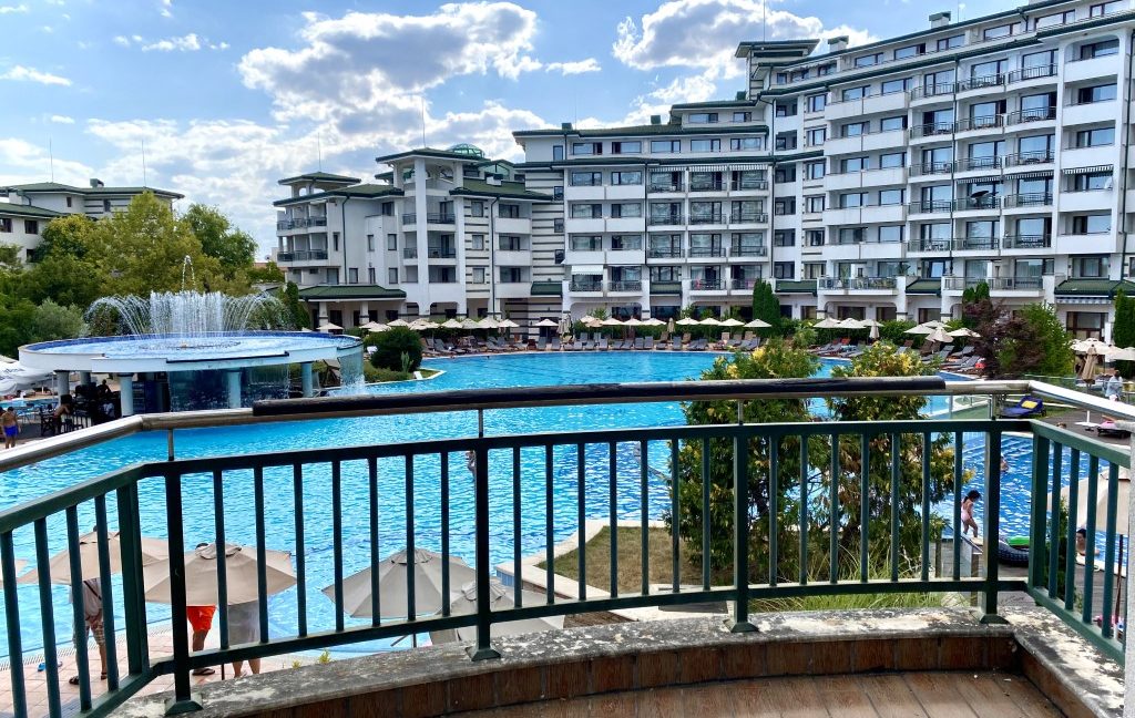 Apartament mobilat cu trei camere în Emerald Beach Resort & Spa, Ravda (17)