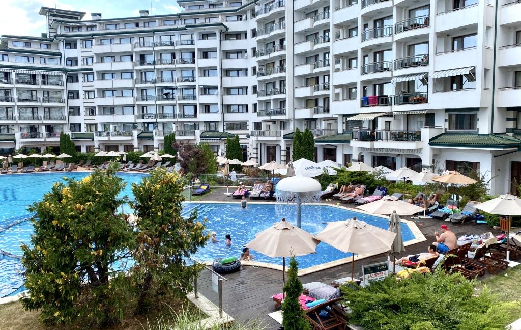 Apartament mobilat cu trei camere în Emerald Beach Resort & Spa, Ravda (20)