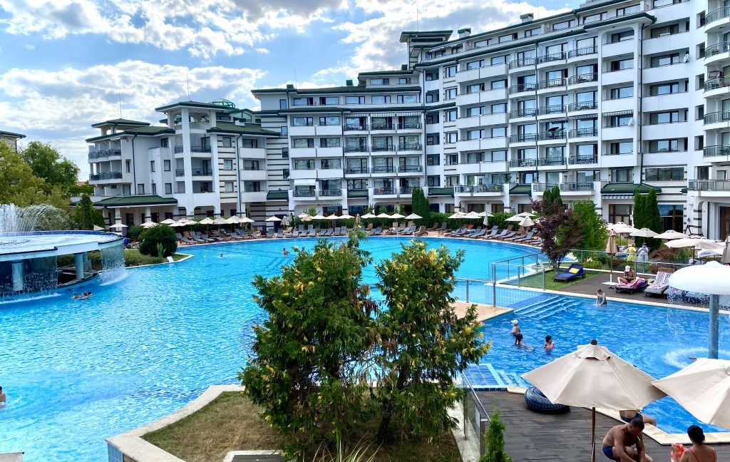 Apartament mobilat cu trei camere în Emerald Beach Resort & Spa, Ravda (41)