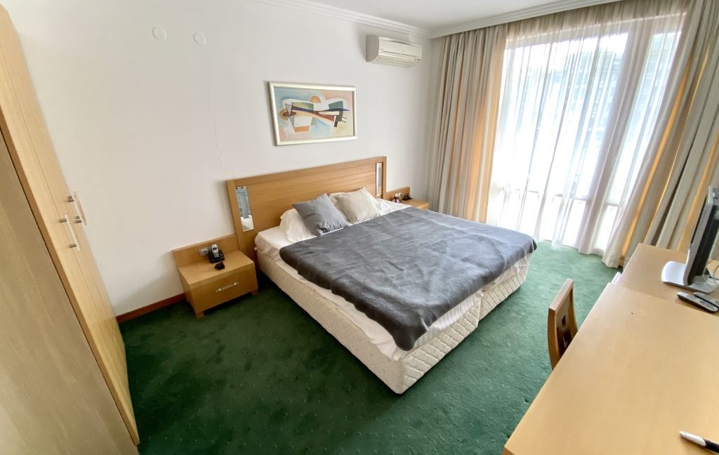 Apartament mobilat cu trei camere în Emerald Beach Resort & Spa, Ravda (8)