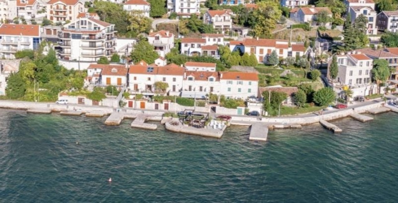 Villa De Lux de vanzare in Kotor Montenegro