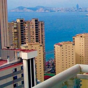Apartament spectaculos cu vedere la mare în Benidorm, Spania
