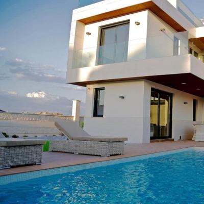 Vile noi de vânzare în Orihuela-Costa, Spania