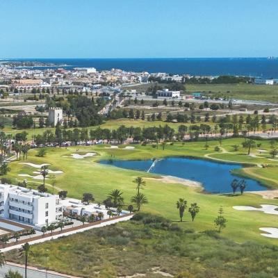 Vilă Nouă în Stilul Ibicencan de Vânzare în Los Alcázares, Spania