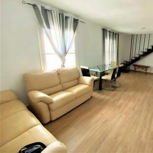 Apartament duplex ideal pentru investitori in Alicante, Spania