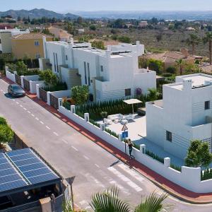 Vilă Nouă cu 2 sau 3 Dormitoare în Busot, Alicante, Spania