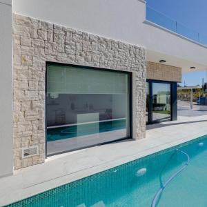 Vila de lux cu 3 dormitoare și piscină privată în Finestrat, Spania